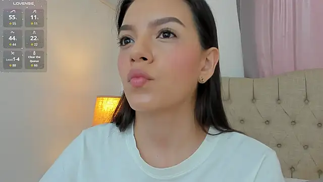 Snapshot of Beautyari_ chatting on May 2026 12:45:02 PM Beautyari online show from May 2026 12:45:02 PM