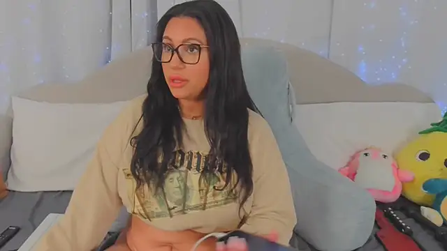 MeghanXO online show from May 2026 02:35:01 PM