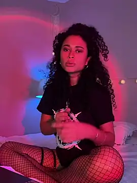 Snapshot of GabriSaenz chatting on January 2025 02:15:01 AM GabriSaenz online show from January 2025 02:15:01 AM