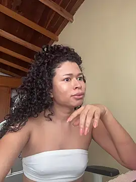 GabriSaenz online show from March 2026 01:00:02 PM