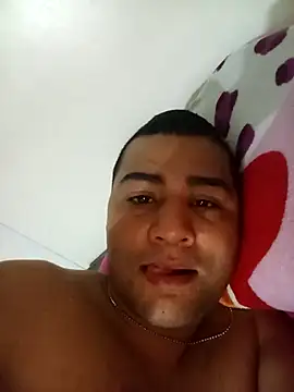 EISONREINA11 online show from October 2025 11:11:01 AM