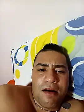 EISONREINA11 online show from November 2025 04:12:01 AM