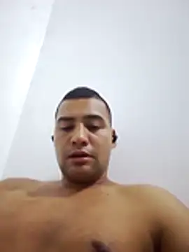 EISONREINA11 online show from January 2026 05:01:02 AM