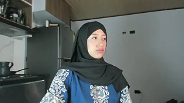 adila anich online show from May 2026 12:49:01 AM