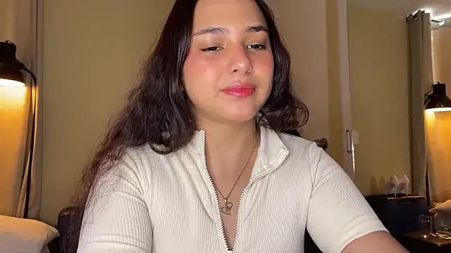 Snapshot of xSelena chatting on March 2026 06:37:01 PM xSelena online show from March 2026 06:37:01 PM