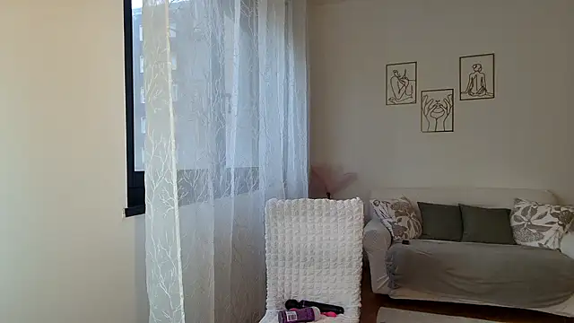 Snapshot of Daleliana chatting on January 2026 10:08:02 AM Daleliana online show from January 2026 10:08:02 AM