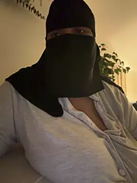 Submissive Arab online show from May 2026 11:54:01 PM