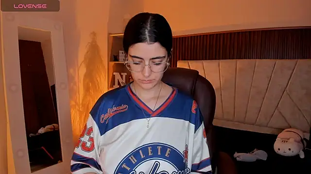  Niah  online show from February 2026 09:18:02 PM