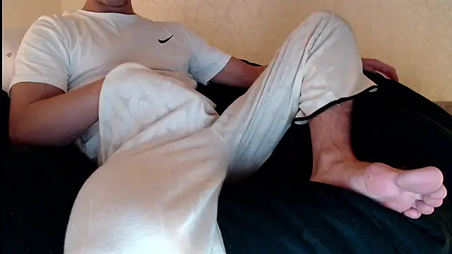 LoganAthletic online show from March 2026 07:44:01 PM