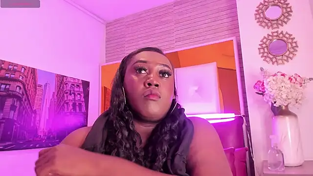 ShaniaBrownn online show from March 2026 07:28:02 PM