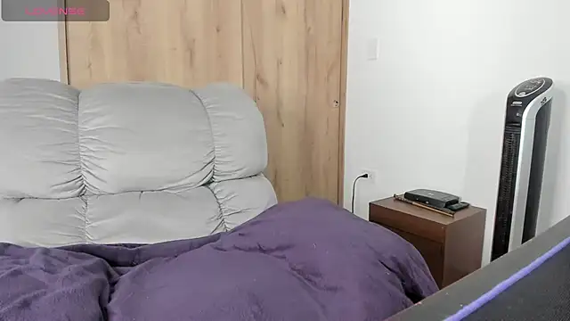 xspecialoomx online show from July 2026 12:56:02 PM