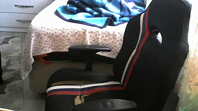 Snapshot of crazybaby5461 chatting on November 2025 01:33:02 PM crazybaby5461 online show from November 2025 01:33:02 PM