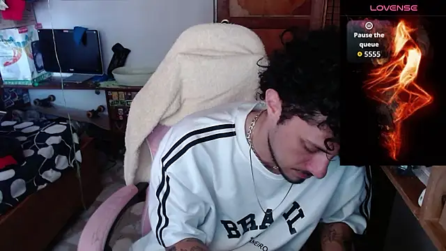 Apolo S online show from March 2026 01:37:02 PM