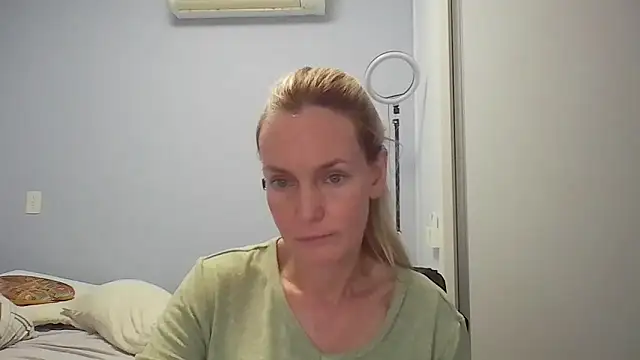 Annylove1 online show from March 2026 12:27:02 AM