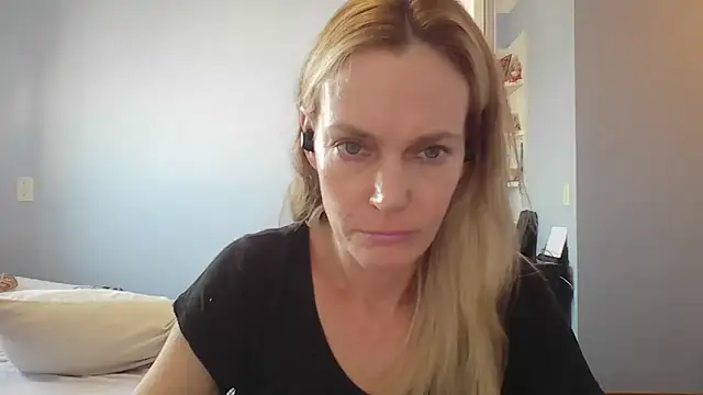 Annylove1 online show from March 2026 11:59:02 AM