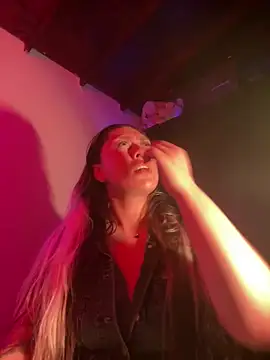 Im sophiie online show from February 2025 07:23:02 AM