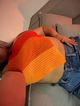 Snapshot of Im_sophiie chatting on June 2026 06:58:02 AM Im sophiie online show from June 2026 06:58:02 AM