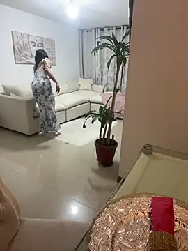 Miaparkerss  online show from March 2026 11:37:01 PM