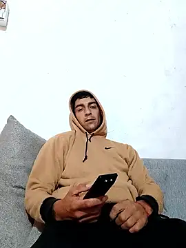 Elverguditojaja online show from April 2026 07:22:01 PM