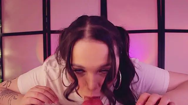 Chery Lady22 online show from March 2026 10:45:02 AM