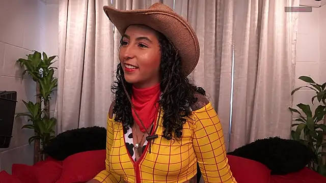 Snapshot of agatha_collins_ chatting on October 2025 07:27:02 PM agatha collins online show from October 2025 07:27:02 PM