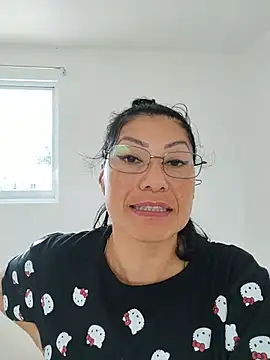 Snapshot of LaInsaciableIntensa chatting on July 2026 06:54:01 PM LaInsaciableIntensa online show from July 2026 06:54:01 PM