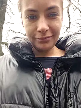 Keli Jessi online show from April 2026 09:29:02 AM