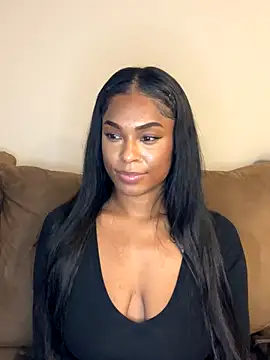 Snapshot of CandyLuxxxx chatting on December 2024 01:36:01 AM CandyLuxxxx online show from December 2024 01:36:01 AM