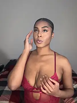 Snapshot of CandyLuxxxx chatting on January 2025 03:23:02 AM CandyLuxxxx online show from January 2025 03:23:02 AM