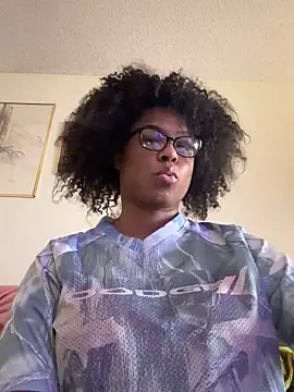 Snapshot of CandyLuxxxx chatting on March 2026 08:46:02 PM CandyLuxxxx online show from March 2026 08:46:02 PM