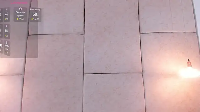 aisha vs online show from January 2026 12:32:02 PM