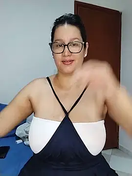 keilymadam online show from May 2026 12:44:02 PM