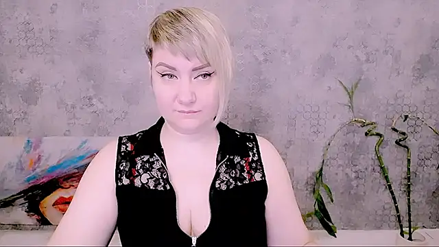 Djullia online show from March 2026 06:52:01 AM