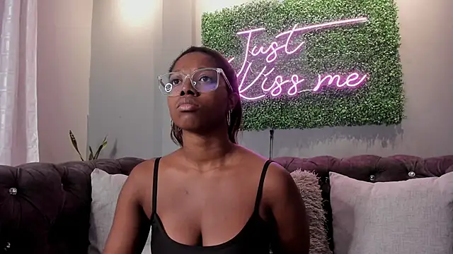 nilosolem online show from March 2026 07:46:02 PM