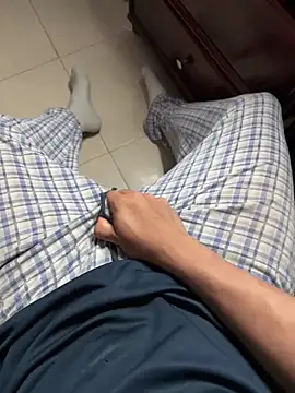 alex-18hot online show from April 2026 04:46:02 AM