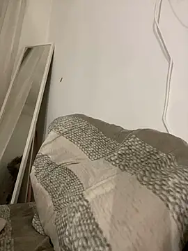 KrisMagnoly online show from April 2026 11:16:01 PM