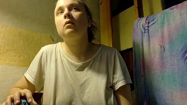 Snapshot of FrumCake chatting on May 2026 01:18:02 PM FrumCake online show from May 2026 01:18:02 PM