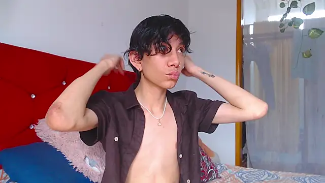 LAICK 01 online show from April 2026 09:09:01 PM