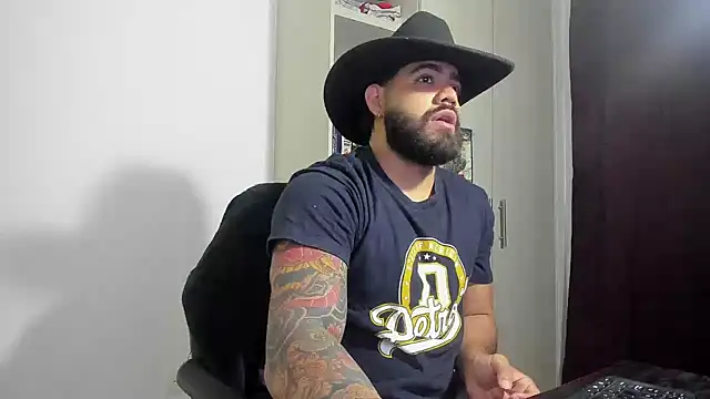 Snapshot of _Coddygold_ chatting on July 2026 10:52:02 AM Coddygold online show from July 2026 10:52:02 AM