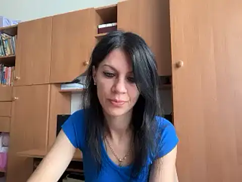 Snapshot of InjaAtHome chatting on June 2026 09:45:02 AM InjaAtHome online show from June 2026 09:45:02 AM
