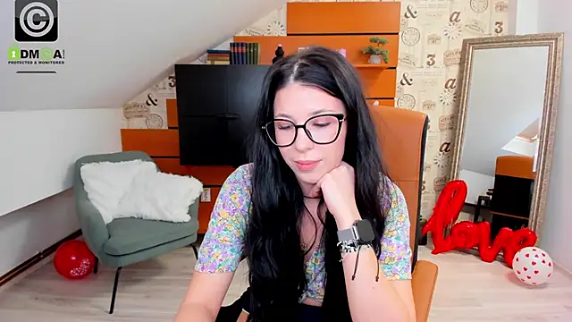 EmillyTaylor online show from February 2025 10:47:02 AM