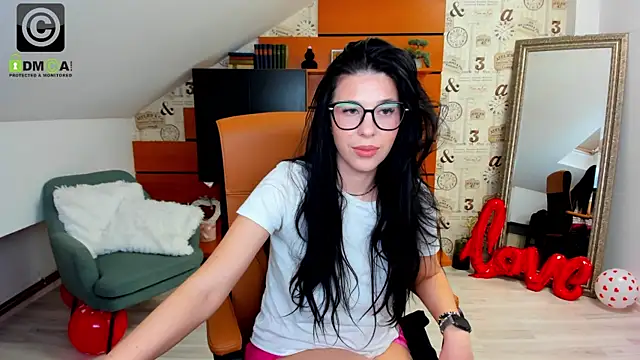 EmillyTaylor online show from February 2025 10:48:02 AM