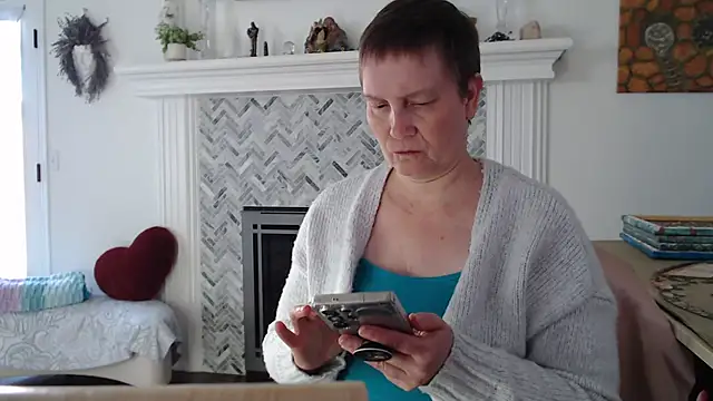 AuroraWillows online show from March 2026 03:40:01 PM