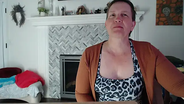 AuroraWillows online show from April 2026 02:51:02 AM