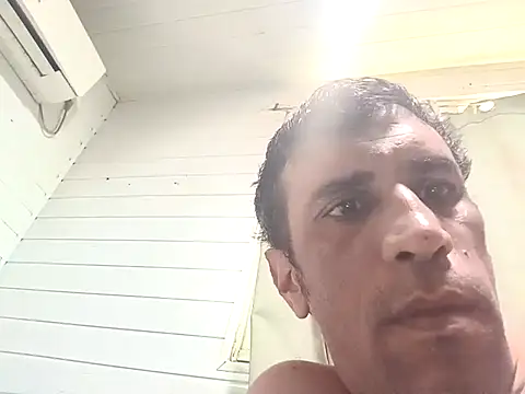 Hotcasados69 online show from April 2026 11:15:01 AM