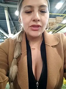 Snapshot of alana_69 chatting on February 2026 09:33:01 PM alana 69 online show from February 2026 09:33:01 PM