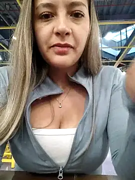 Snapshot of alana_69 chatting on June 2026 10:58:02 PM alana 69 online show from June 2026 10:58:02 PM