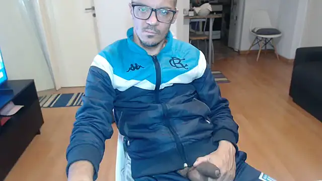 Snapshot of guachin_hunk chatting on June 2026 05:09:02 AM guachin hunk online show from June 2026 05:09:02 AM