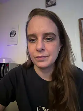 LadyChantale online show from April 2026 07:45:01 AM