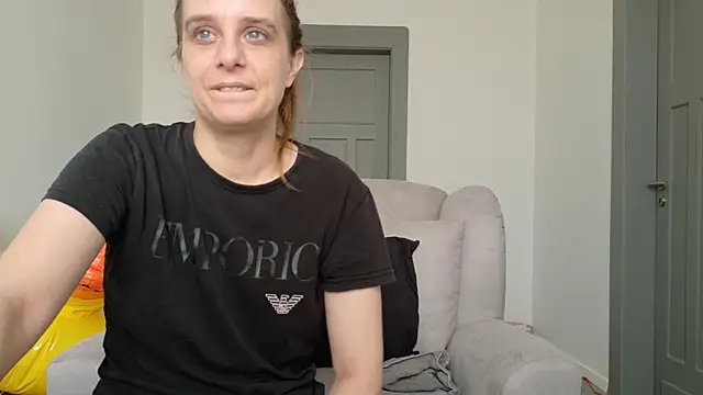 LadyChantale online show from July 2026 09:12:01 AM